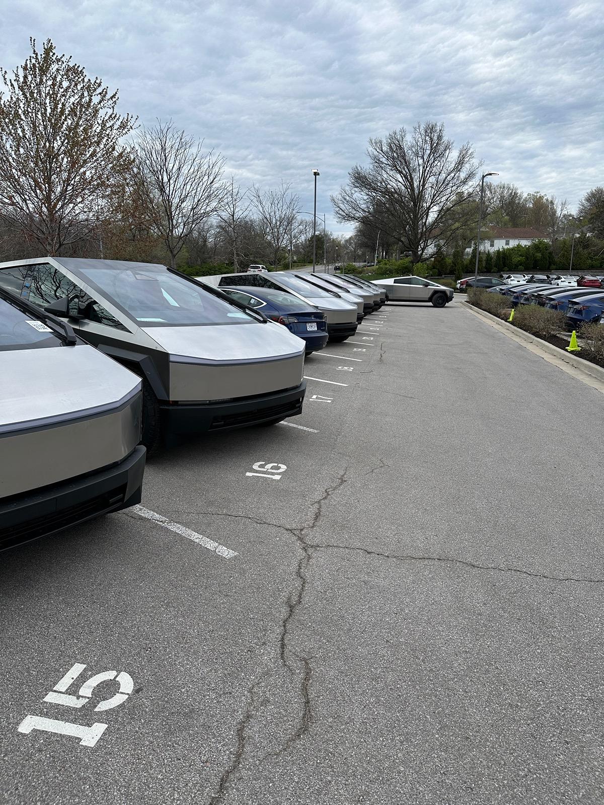 Tesla Cybertruck Kansas City Deliveries IMG_1851