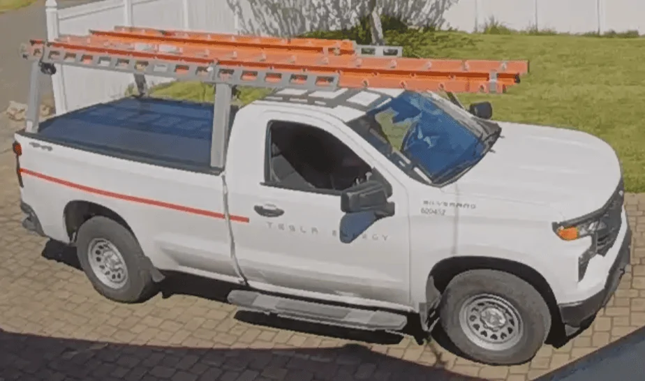 Tesla Cybertruck Powershare update 1712602503807-r6