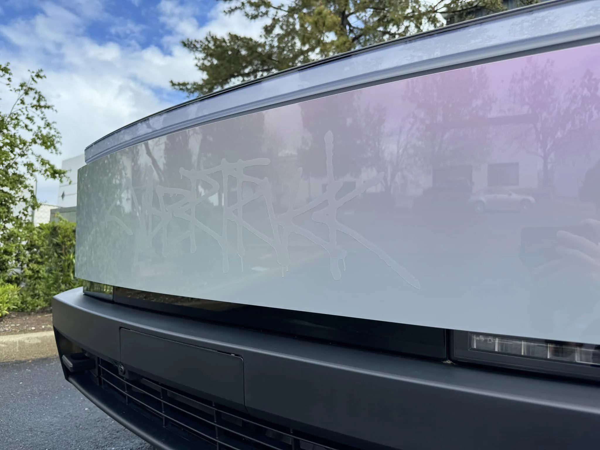 Tesla Cybertruck COLOR SHIFT / FADE / CHAMELEON Vinyl Wrap & PPF Cybertruck -- Photos & Videos 435086317_7093799707409174_6201047320526952760_n