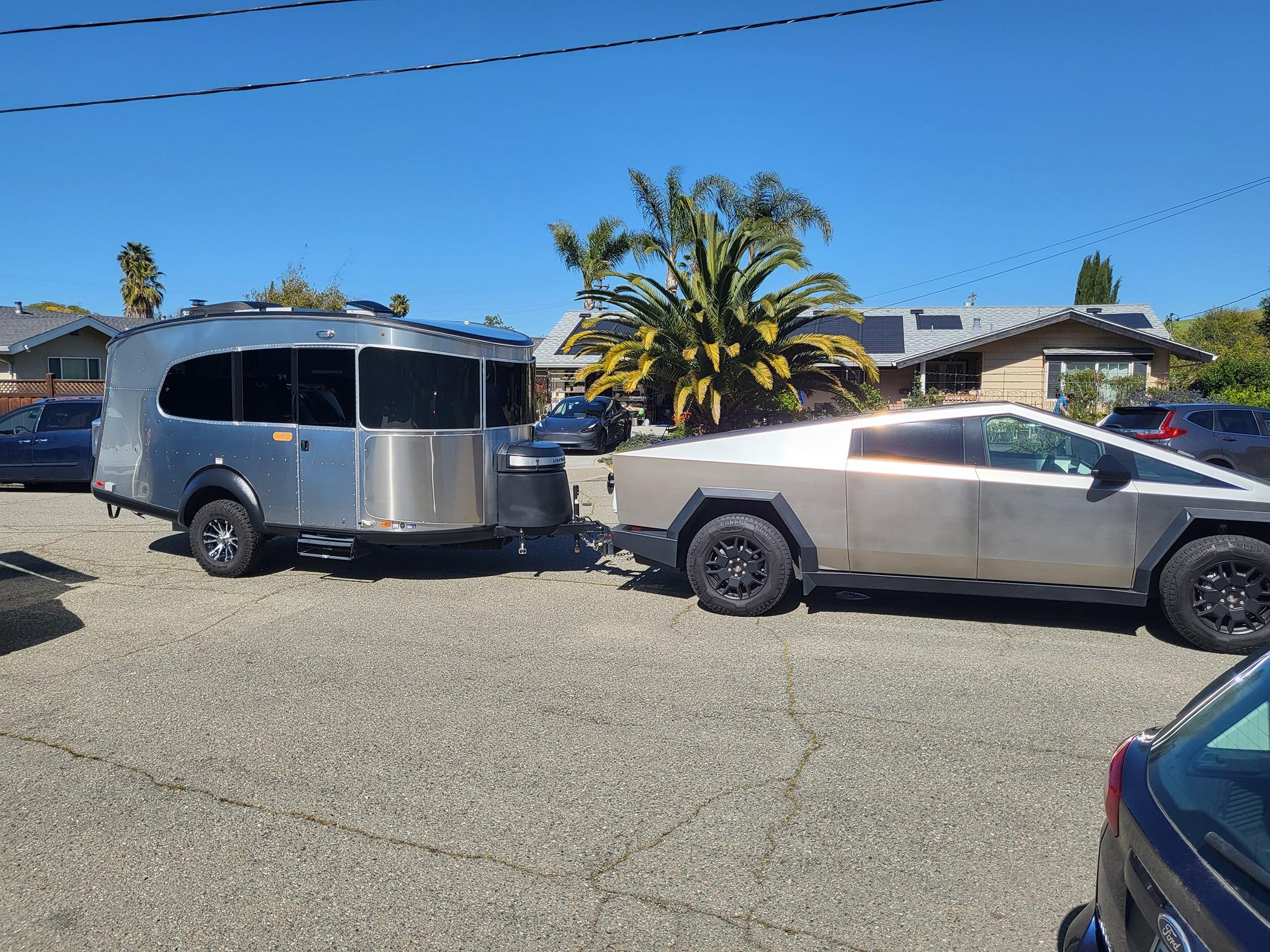 Tesla Cybertruck Camper trip to the beach - tow report with Cybertruck 20240408_154501