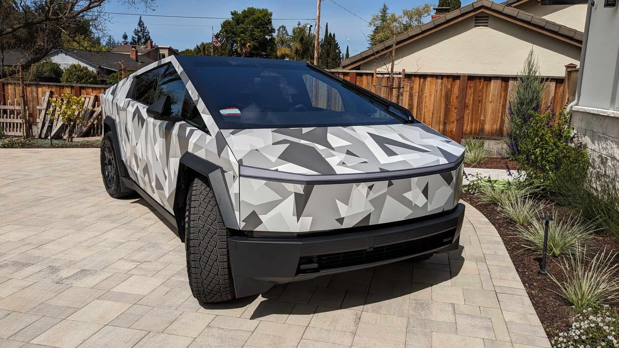 Tesla Cybertruck Camo / Camouflage Vinyl Wrap & PPF Cybertruck -- Photos & Videos received_784135733630259