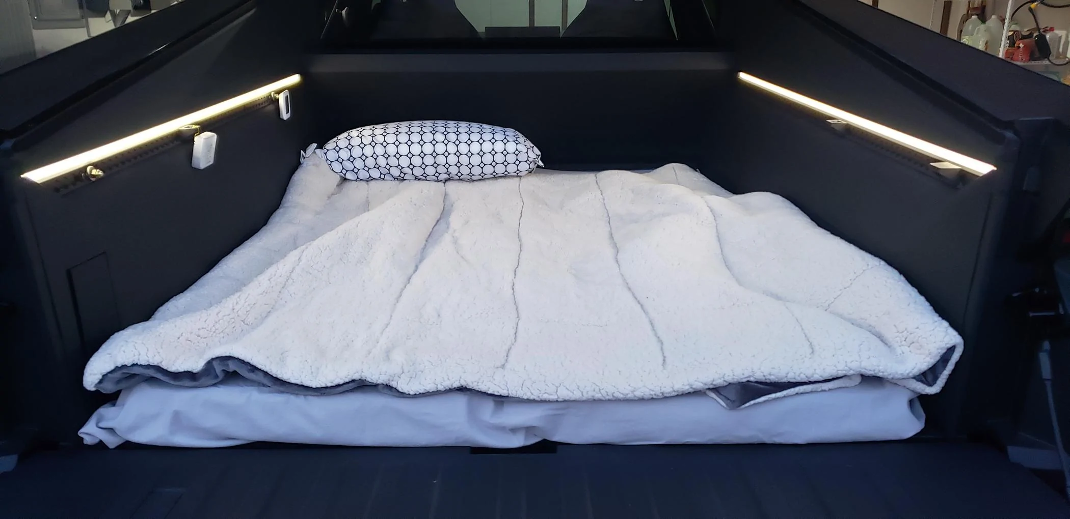 Tesla Cybertruck Vault vent for sleeping Vault Bed 1