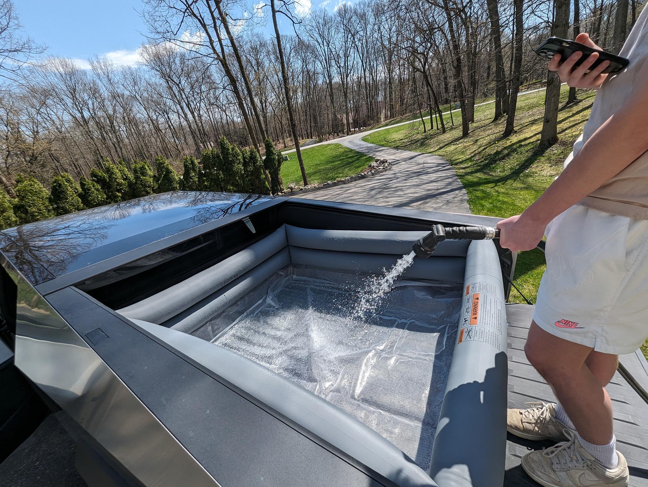 Tesla Cybertruck hot summer sun and heat from massive windshield? PXL_20240414_180300753