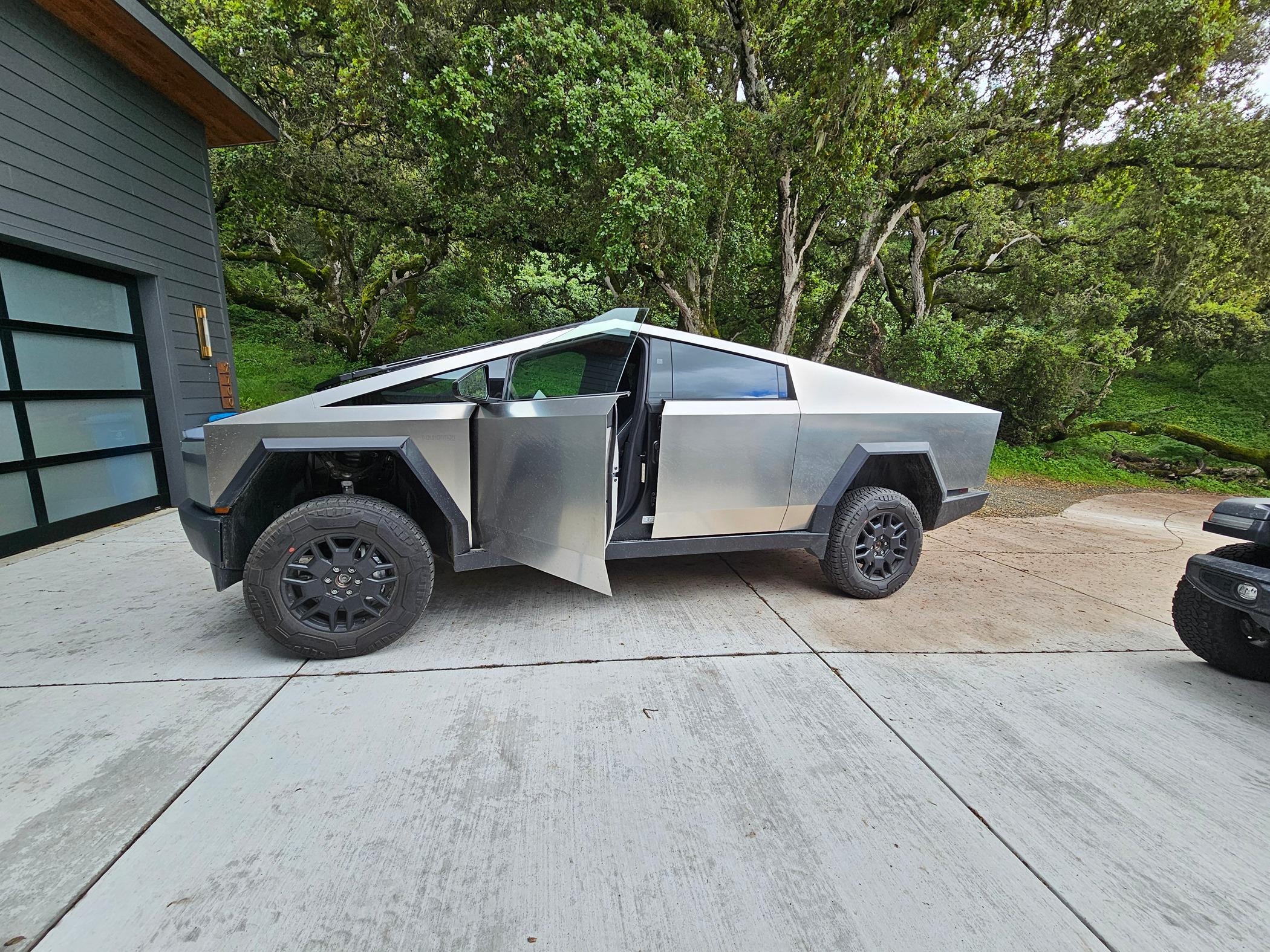 Tesla Cybertruck Cybertruck OWNERS List & Stats [Add Yours]! ✍🏻 1000007372