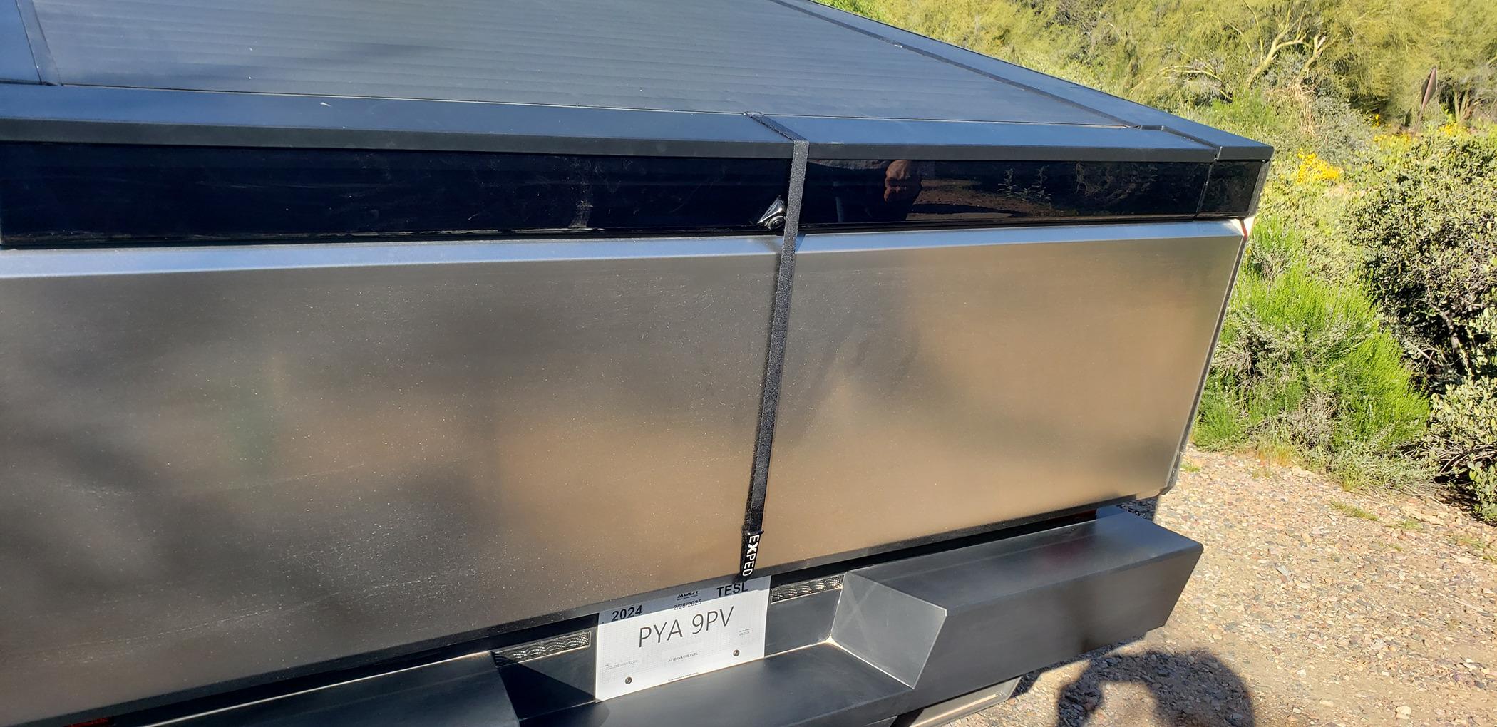 Tesla Cybertruck Vault vent for sleeping Gate Strap 2