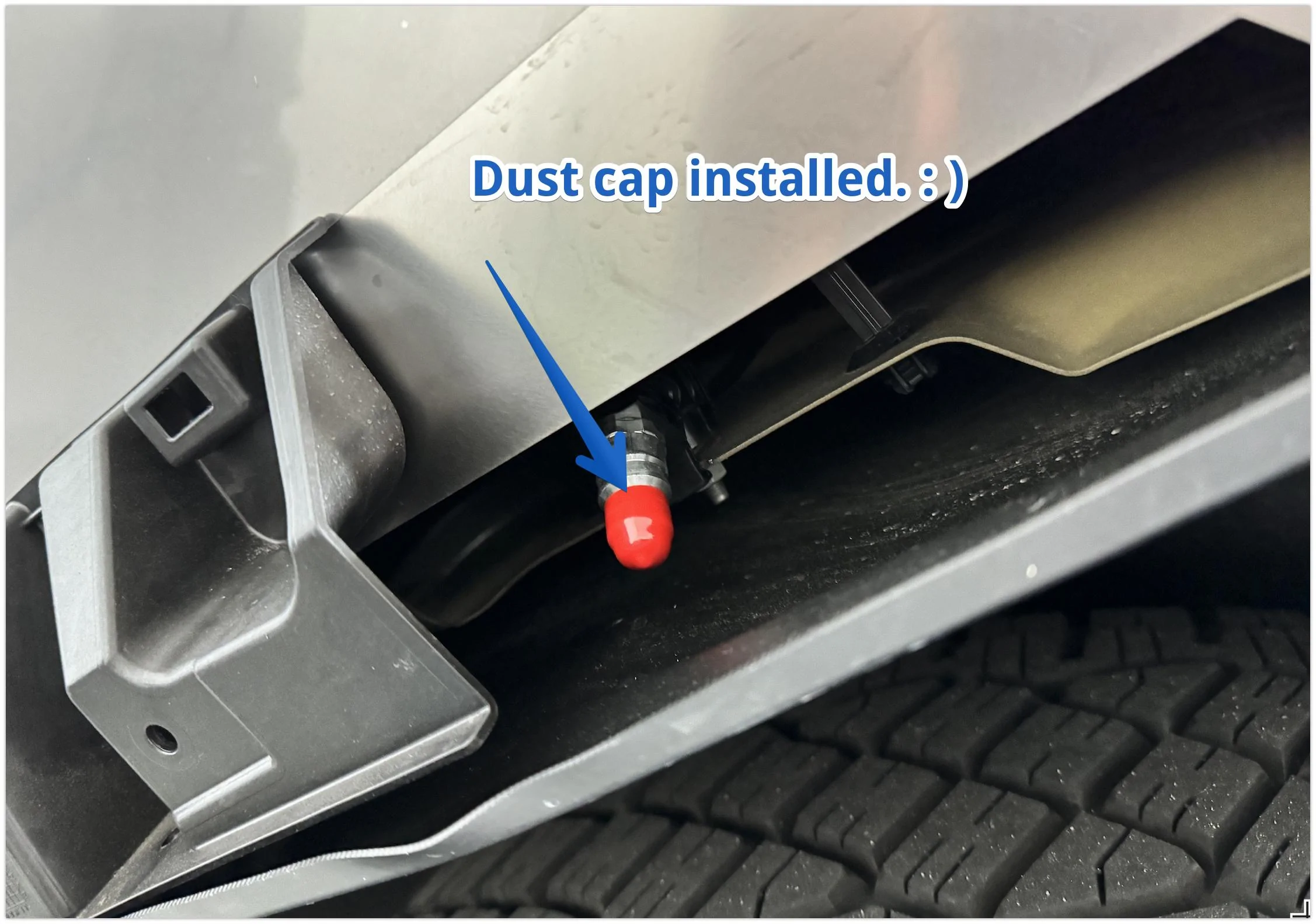 Tesla Cybertruck Air Suspension backup connector Issue Dust cap installed