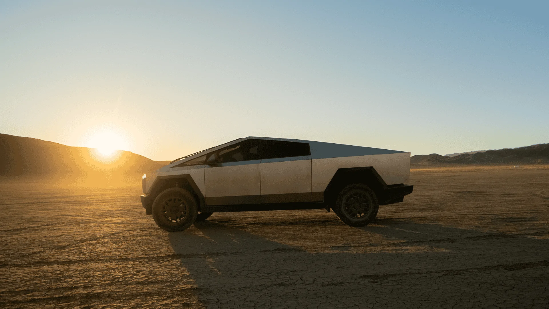 Tesla Cybertruck 🦾 Cybertruck doing truck stuff!  Post your photos! 59