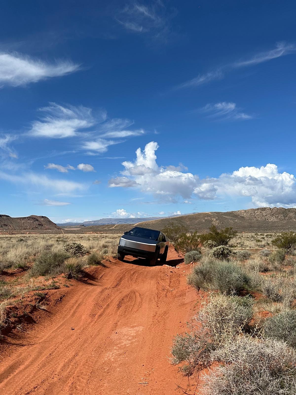 Tesla Cybertruck Daily random Cybertruck photos thread - Post Yours! 📸 🤳 IMG_6430