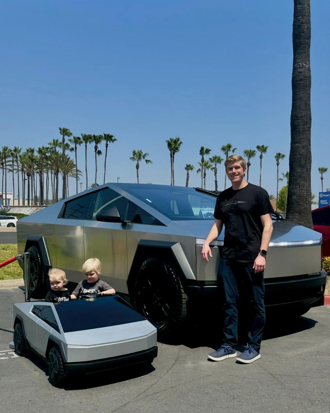 Tesla Cybertruck VINs Pending Delivery Chart & National Map 🗺️ 8C70D15F-3664-45FF-98A0-886237326C6B