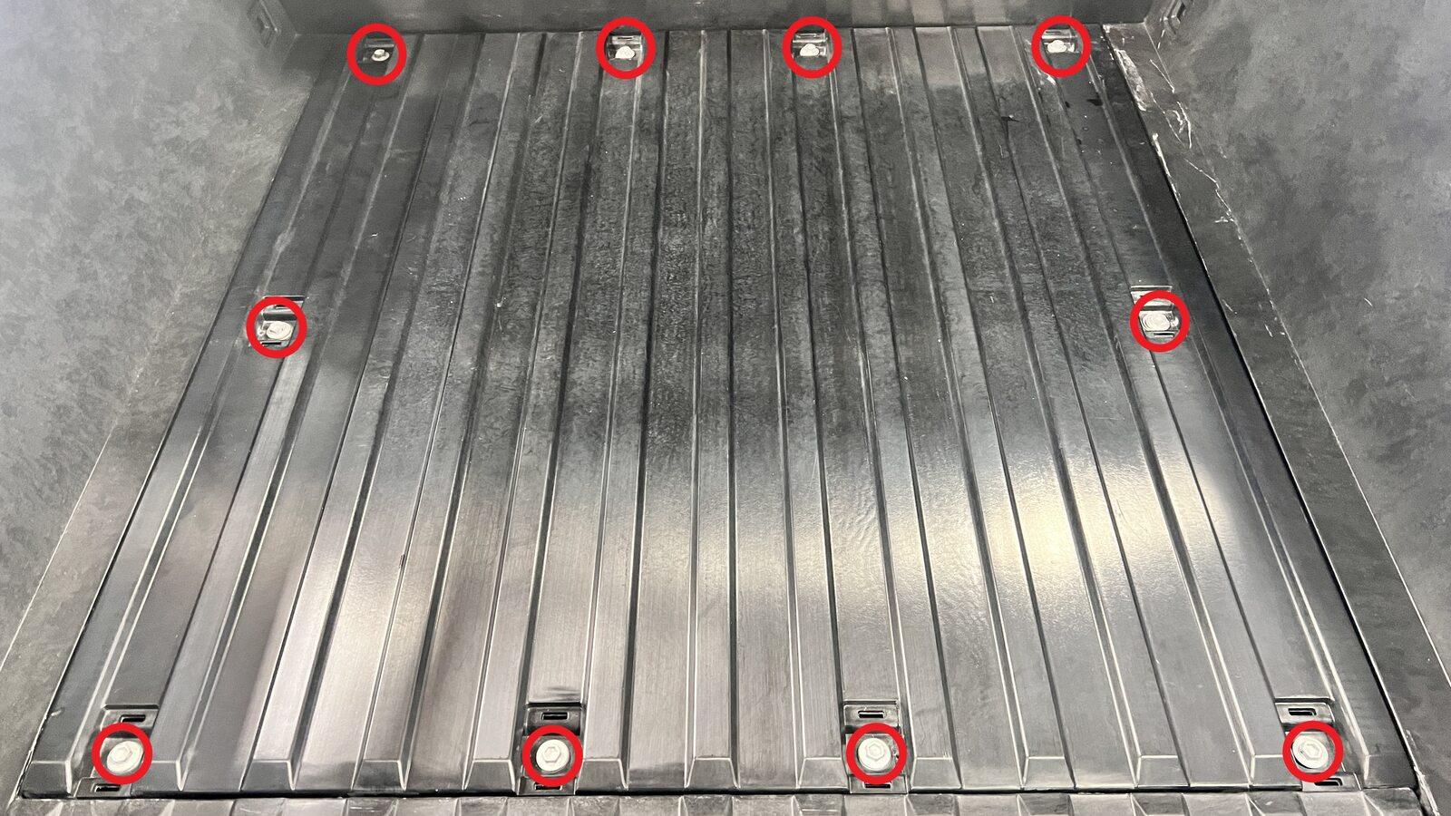 Tesla Cybertruck Kid dropped iPad down tonneau cover slit. -4BEB343C-588E-48DF-843A-7F4057662D01-online-en-US