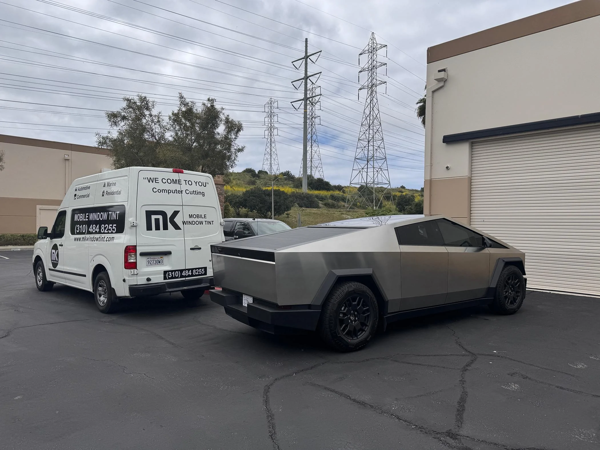 Tesla Cybertruck Cybertruck vs. Ferrari response from public IMG_3742