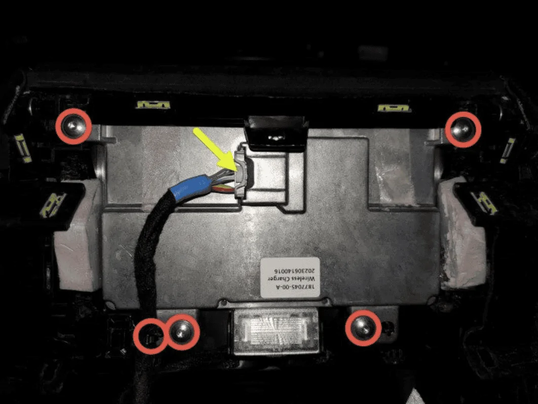 Tesla Cybertruck Disable wireless charging pad? 1713905381169-bk