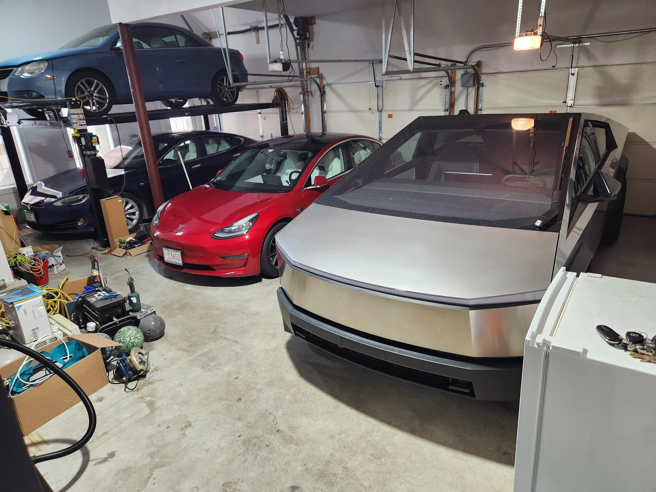 Tesla Cybertruck VINs Pending Delivery Chart & National Map 🗺️ 20240425_152231