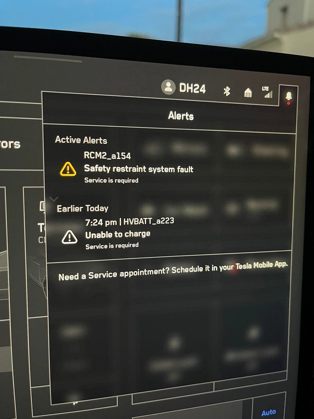 Tesla Cybertruck The issues are piling up… IMG_0203