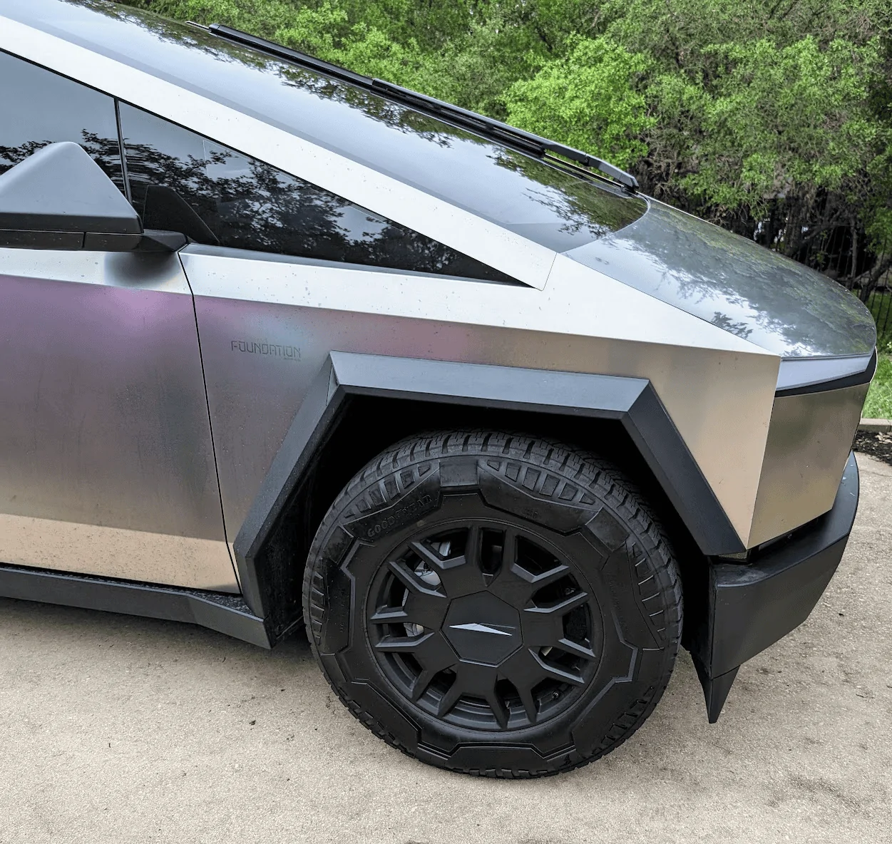 Tesla Cybertruck Get what you need for your Cybertruck with BestEvMod, and let’s do a giveaway! 1714244928811-fo