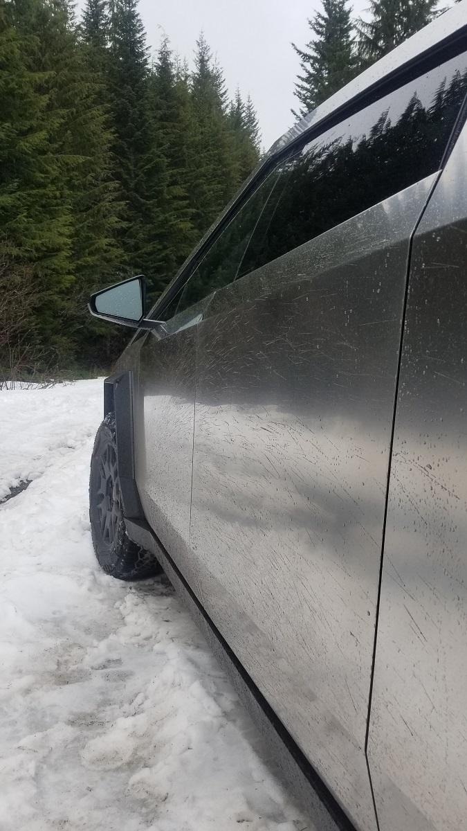 Tesla Cybertruck Recommendations on getting fingerprints off? 20240427_182606sm
