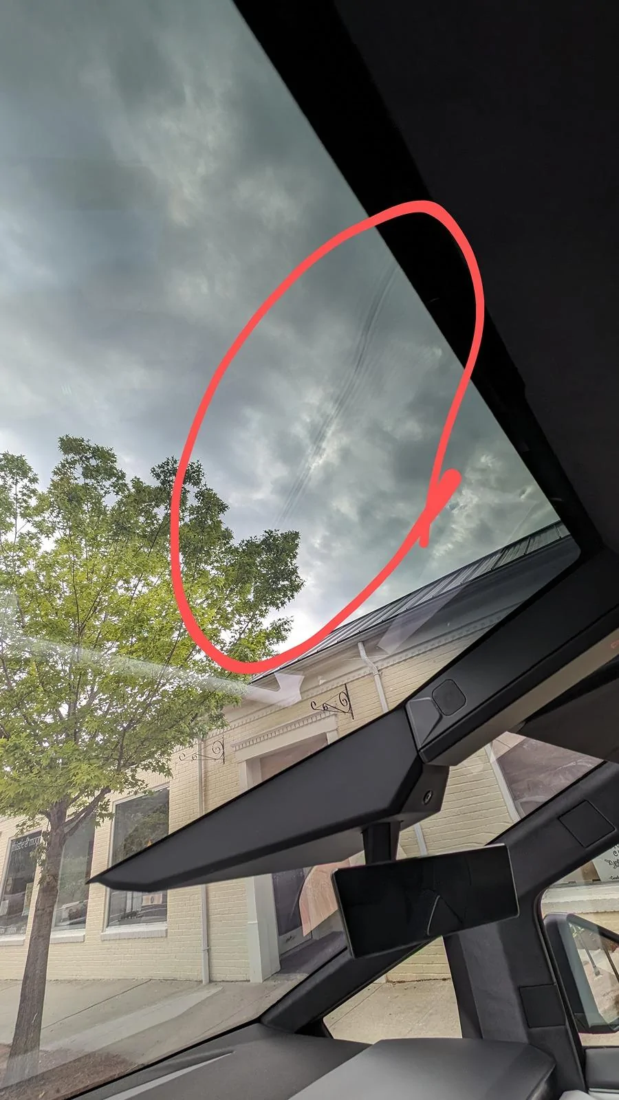 Tesla Cybertruck Window defect, anyone else? PXL_20240424_220356436.MP~2