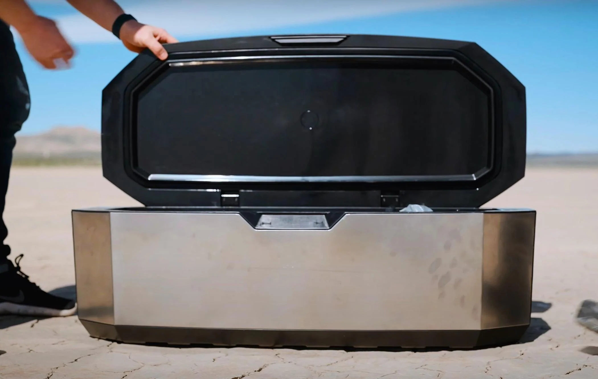 Tesla Cybertruck CyberCooler + Tire Inflator Air Compressor Kit accessories are coming from Tesla! Tesla Cyber Cooler for Cybertruck