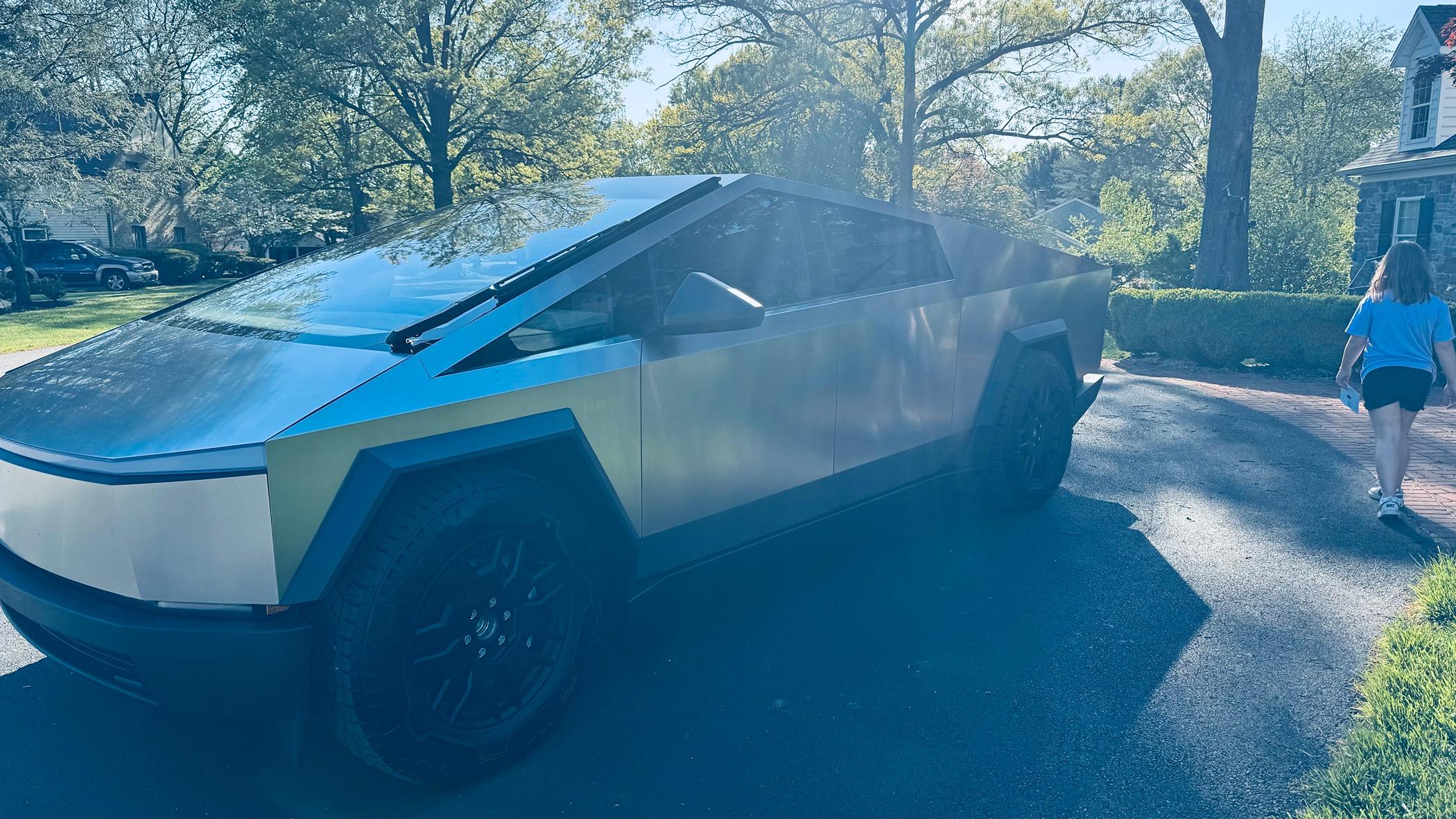 Tesla Cybertruck Officially changed my order to non-foundation IMG_1429