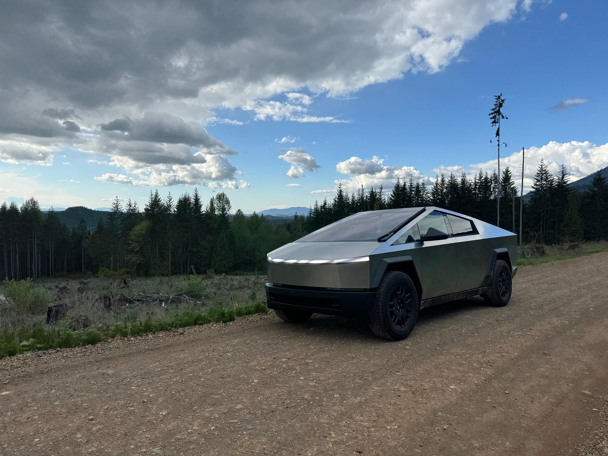 Tesla Cybertruck Daily random Cybertruck photos thread - Post Yours! 📸 🤳 IMG_5072
