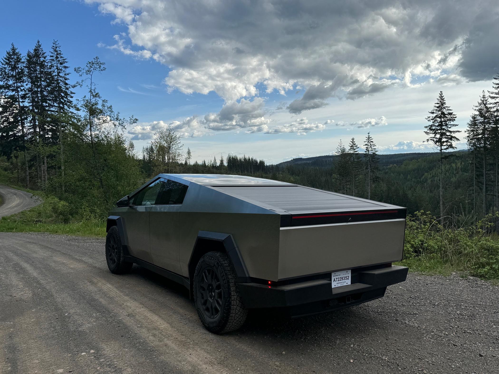 Tesla Cybertruck Daily random Cybertruck photos thread - Post Yours! 📸 🤳 IMG_5074