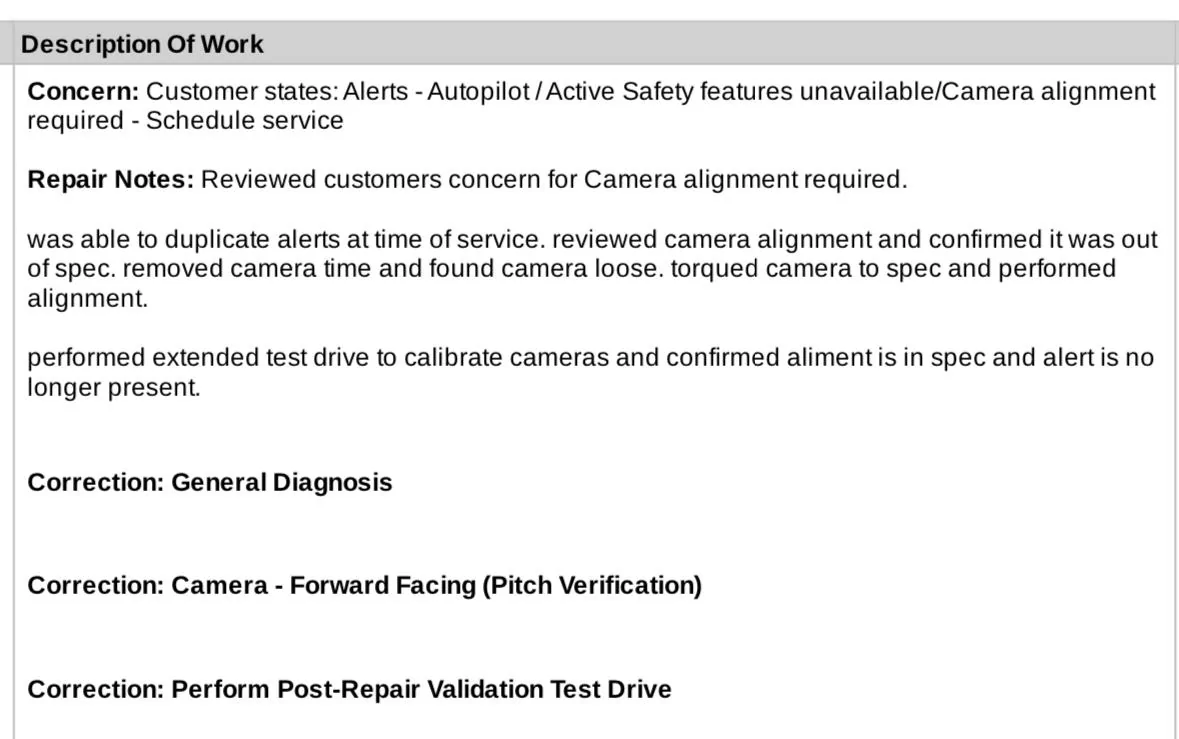 Tesla Cybertruck Camera Alignment Error IMG_1276