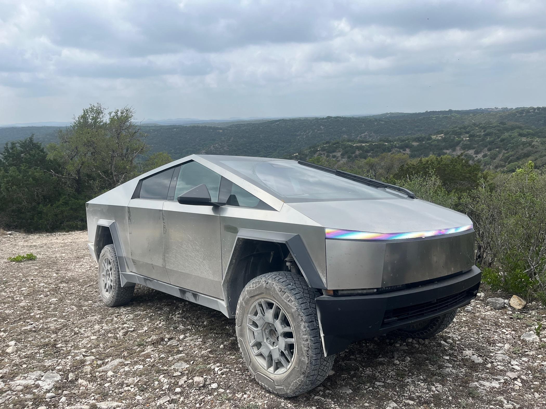 Tesla Cybertruck 🦾 Cybertruck doing truck stuff!  Post your photos! IMG_5744