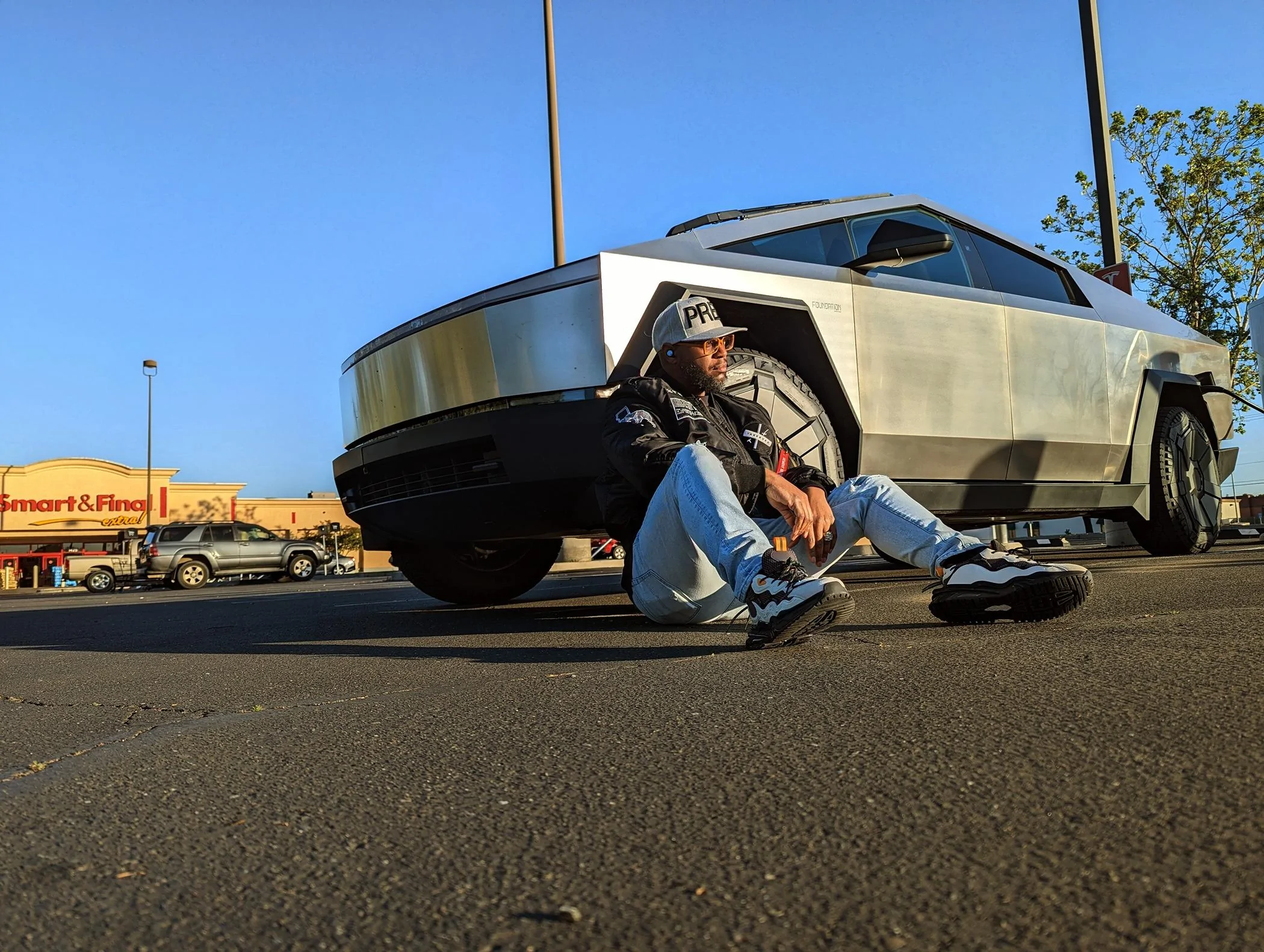 Tesla Cybertruck Meet Colossus. Despite the visuals I swear I'm not model 😂 inbound8736324534416609109