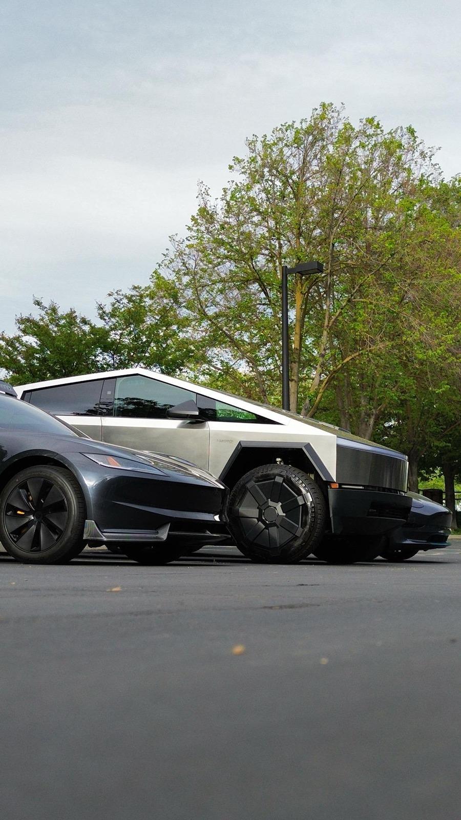 Tesla Cybertruck Meet Colossus. Despite the visuals I swear I'm not model 😂 inbound420951086457442969