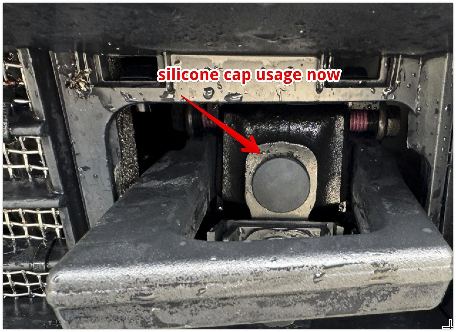 Tesla Cybertruck Tow hook threads are exposed cap usag