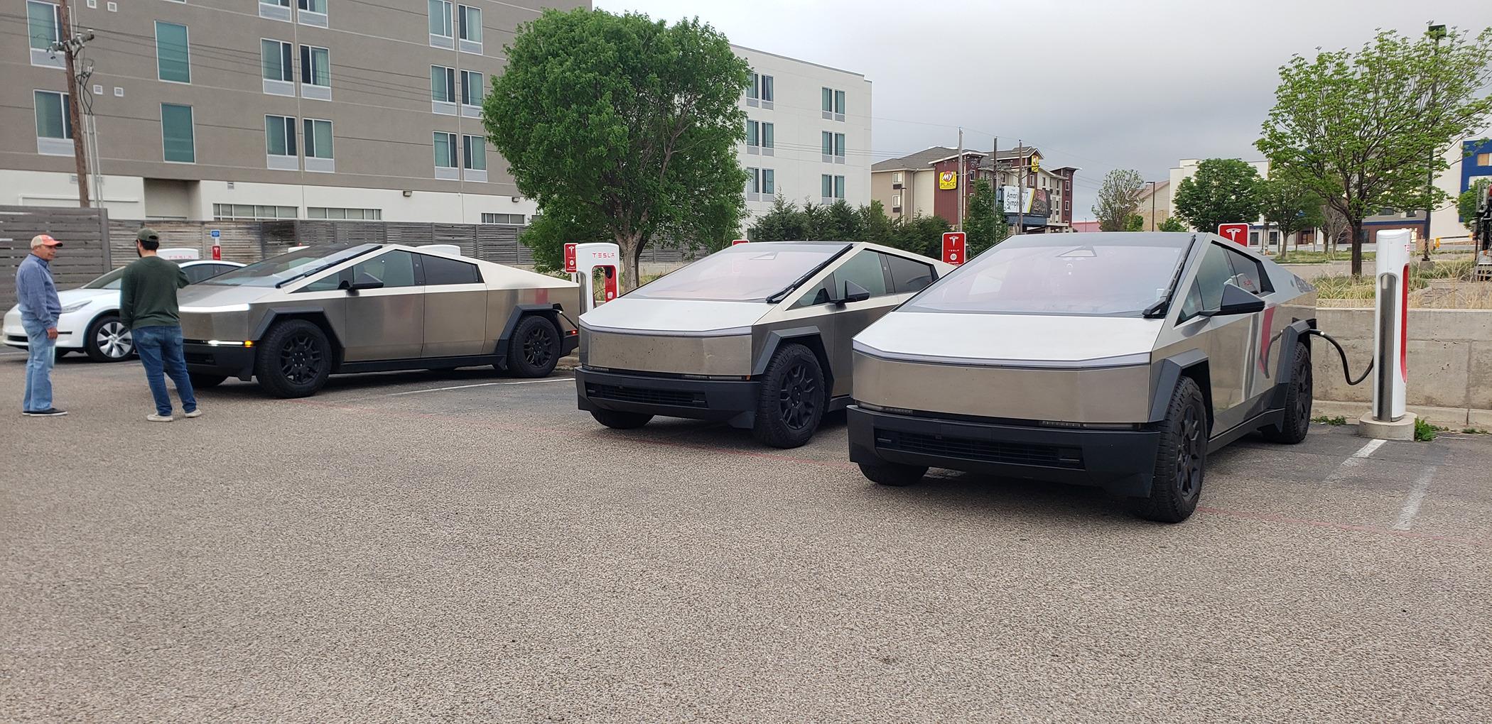 Tesla Cybertruck 1900 Mile Road Trip Report - Arizona to Illinois 20240502_075745