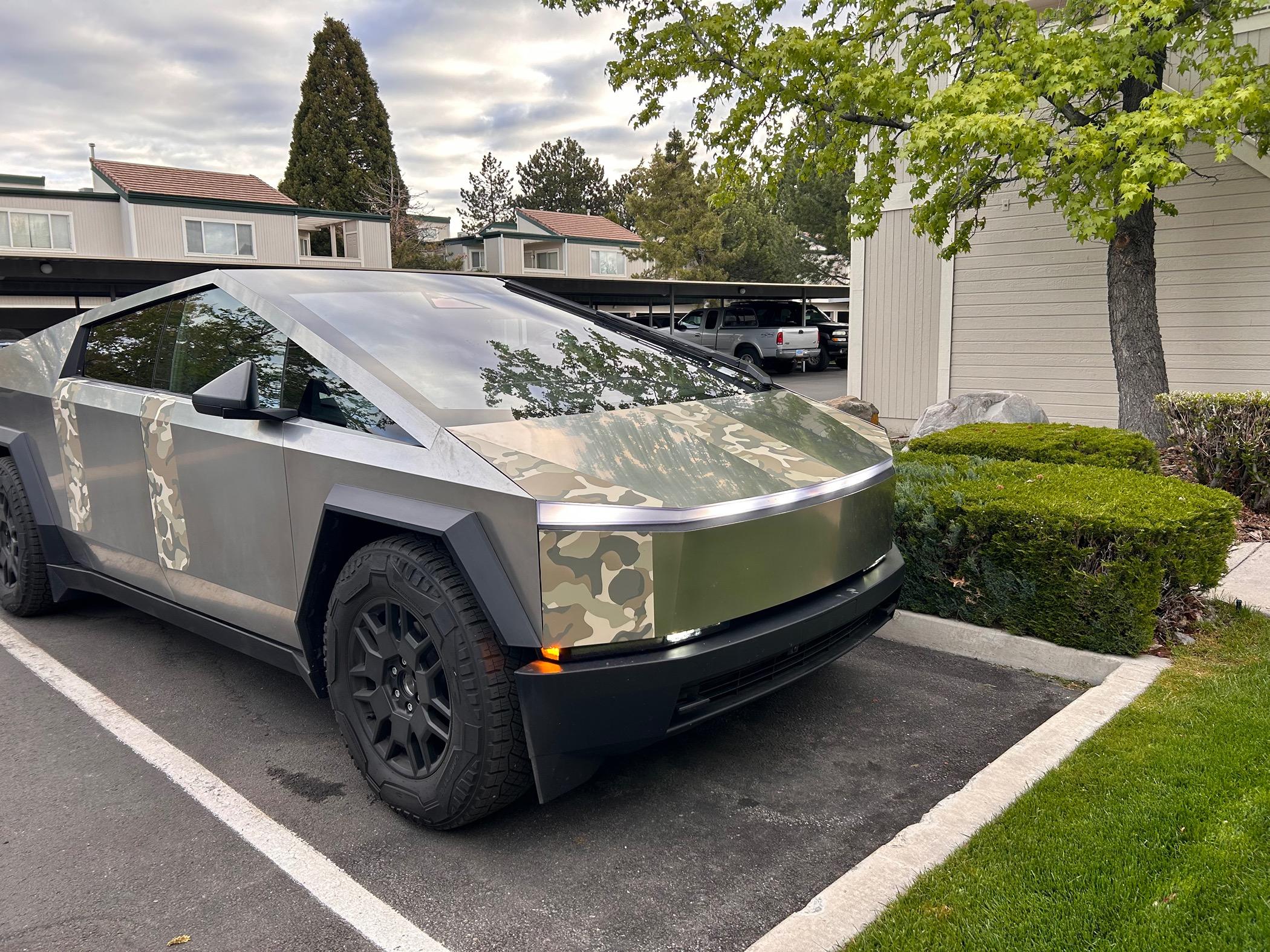 Tesla Cybertruck Poll: to wrap (in any form) or not to wrap IMG_9208