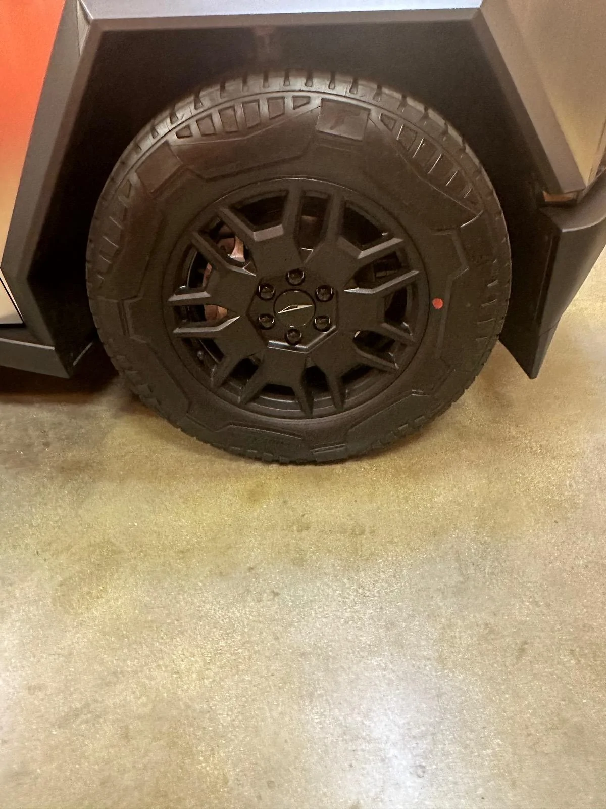 Tesla Cybertruck Breaking: Tactical Grey Interior + 20" Core Wheel Design and Aero Cover for Foundation Series Cybertruck IMG_7276