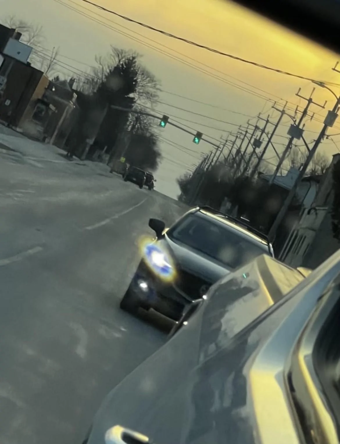 Tesla Cybertruck Windshield tint -  blurry / ghosting blurry2