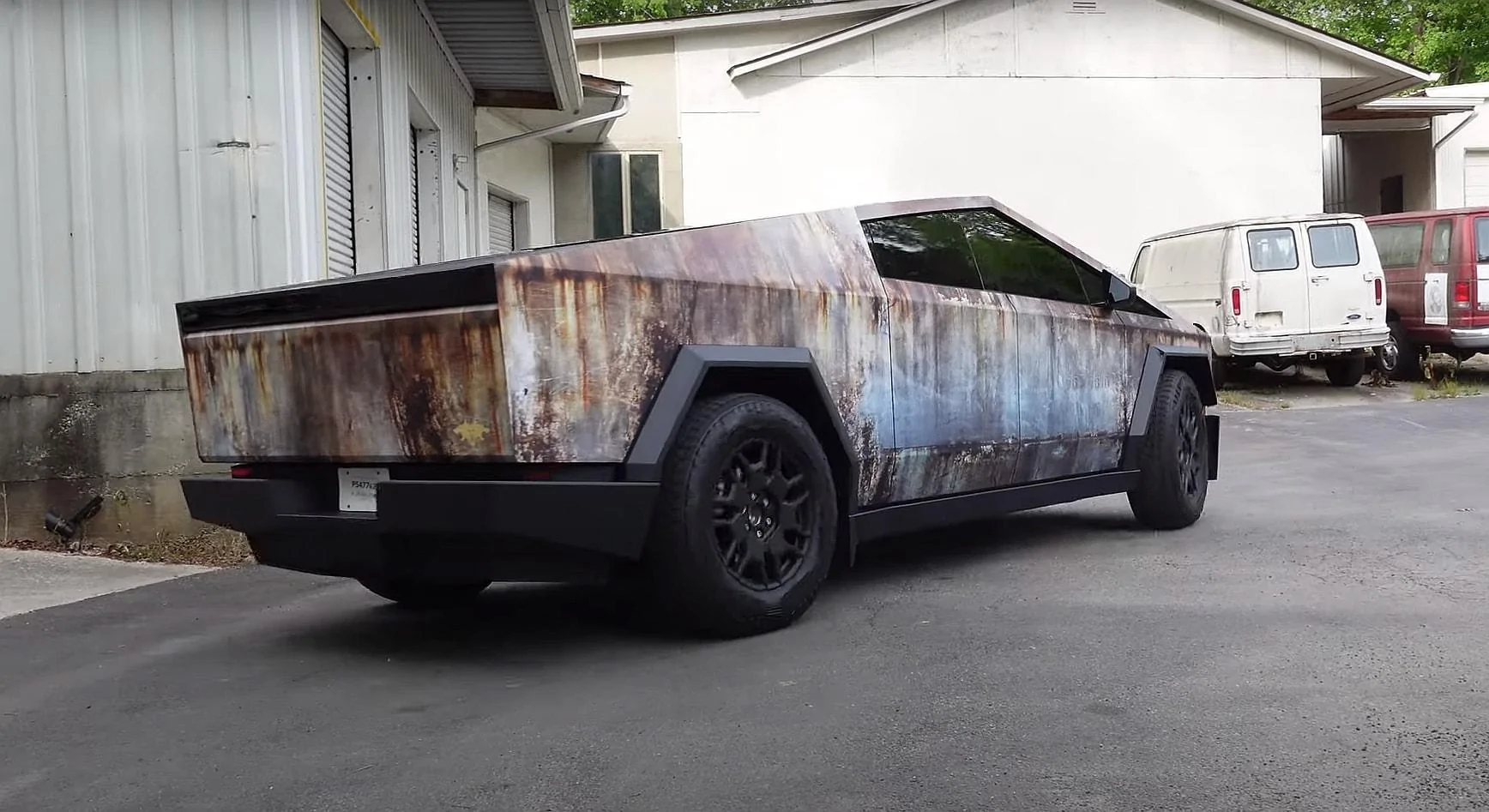 Tesla Cybertruck Rusted Out Cybertruck Rust wrap Cybertruck 4
