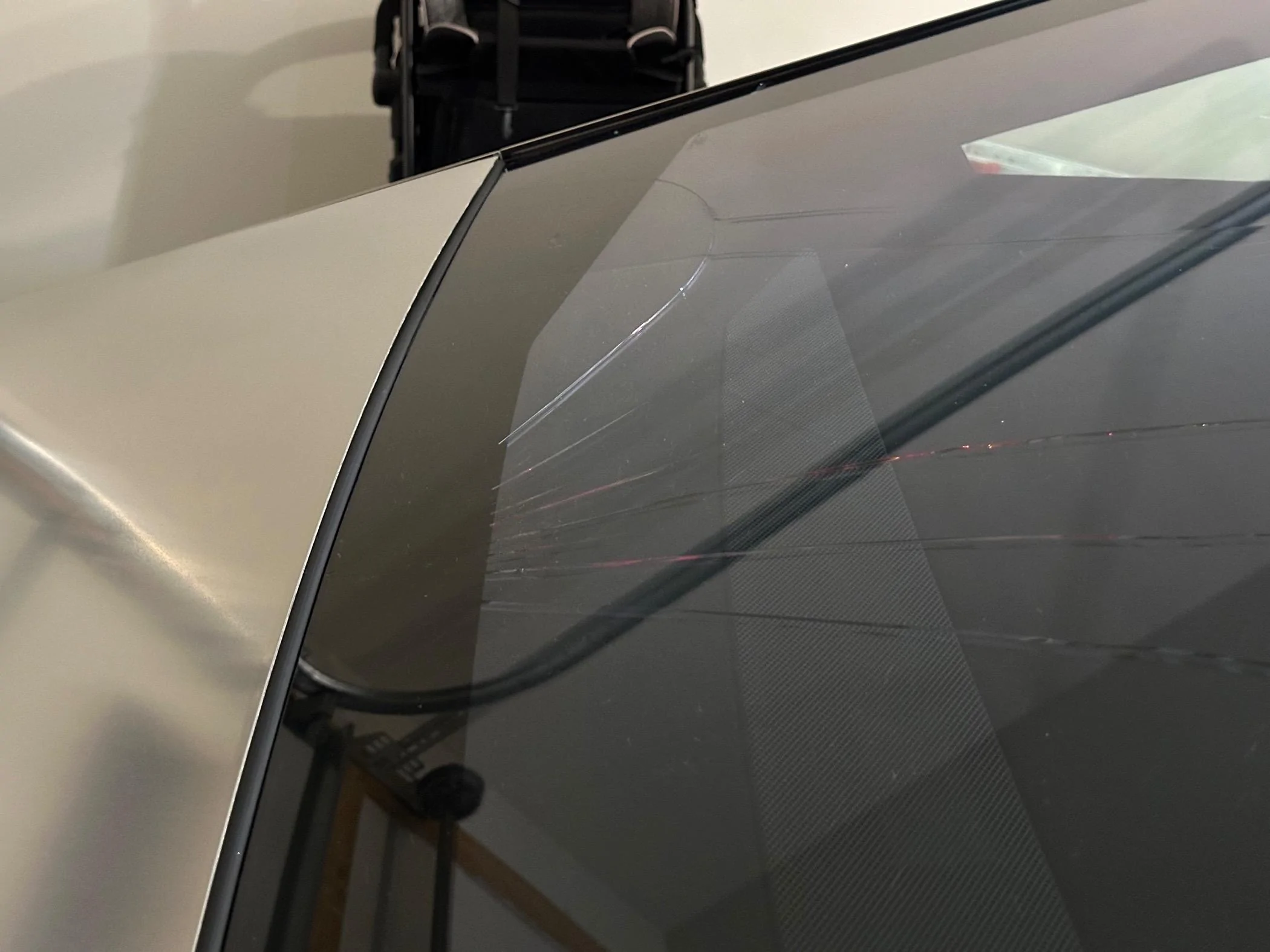 Tesla Cybertruck Windshield cracked on delivery day IMG_3424