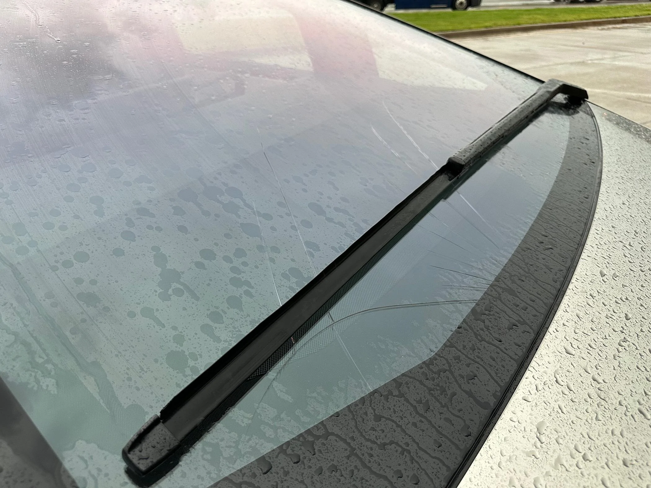 Tesla Cybertruck Windshield cracked on delivery day IMG_3415