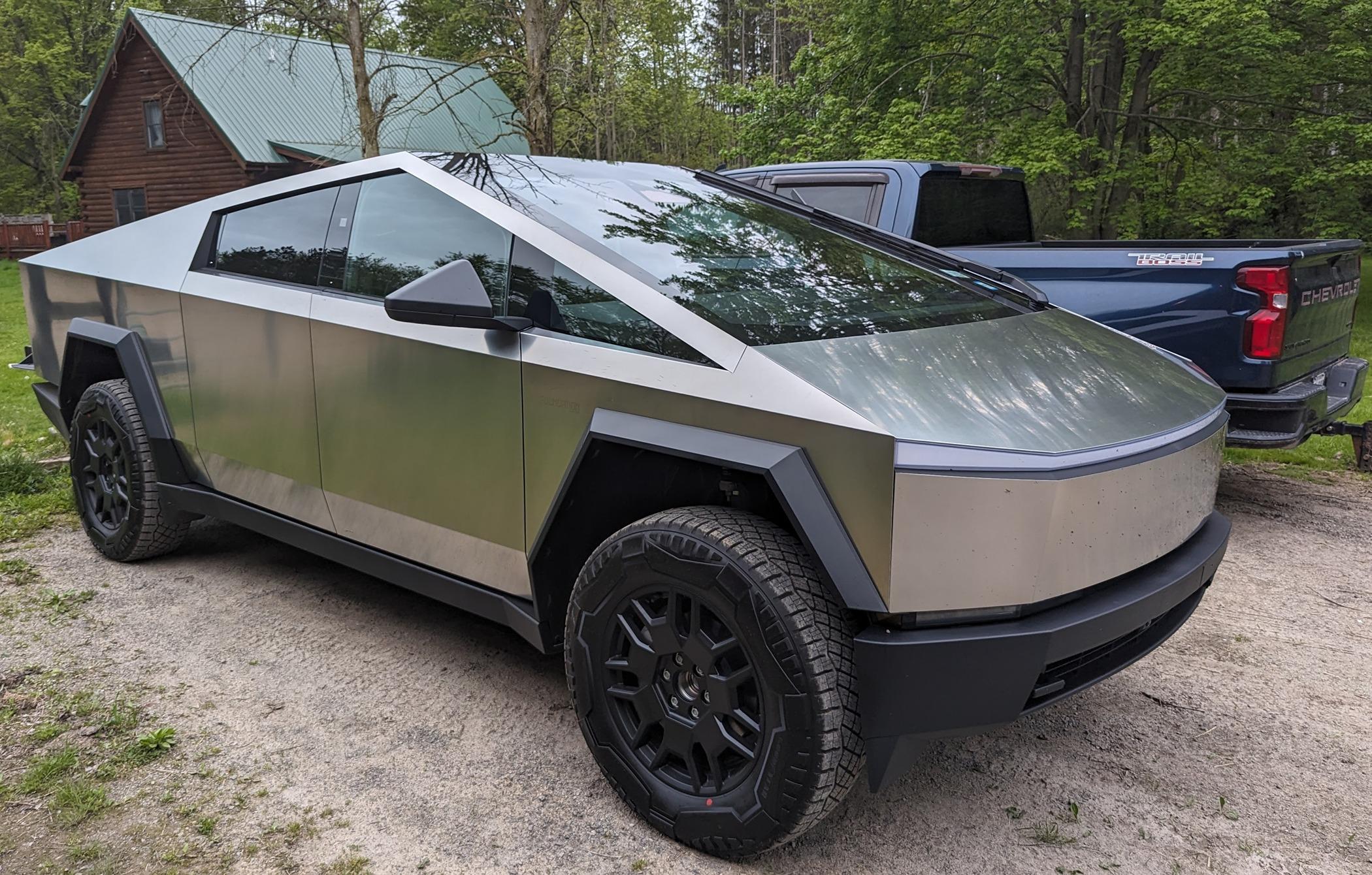 Tesla Cybertruck Took delivery. The amazing, the bad, and the ugly..... PXL_20240509_225711095.MP