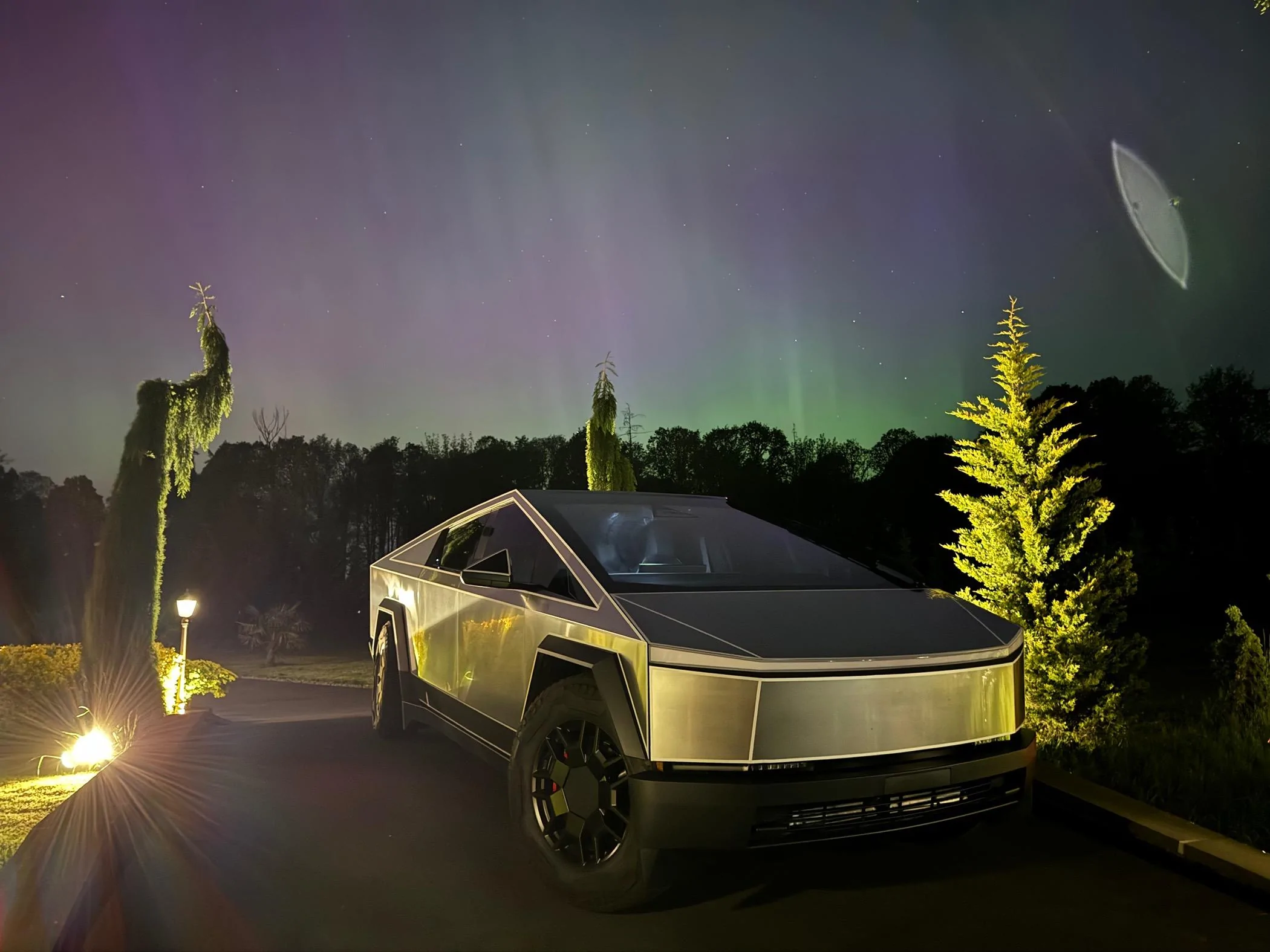 Tesla Cybertruck Daily random Cybertruck photos thread - Post Yours! 📸 🤳 IMG_5337