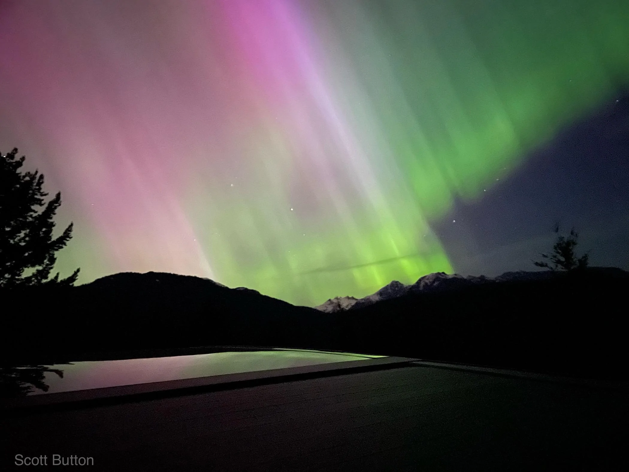 Tesla Cybertruck Northern Lights Aurora Borealis w/ Cybertruck - post yours IMG_2035