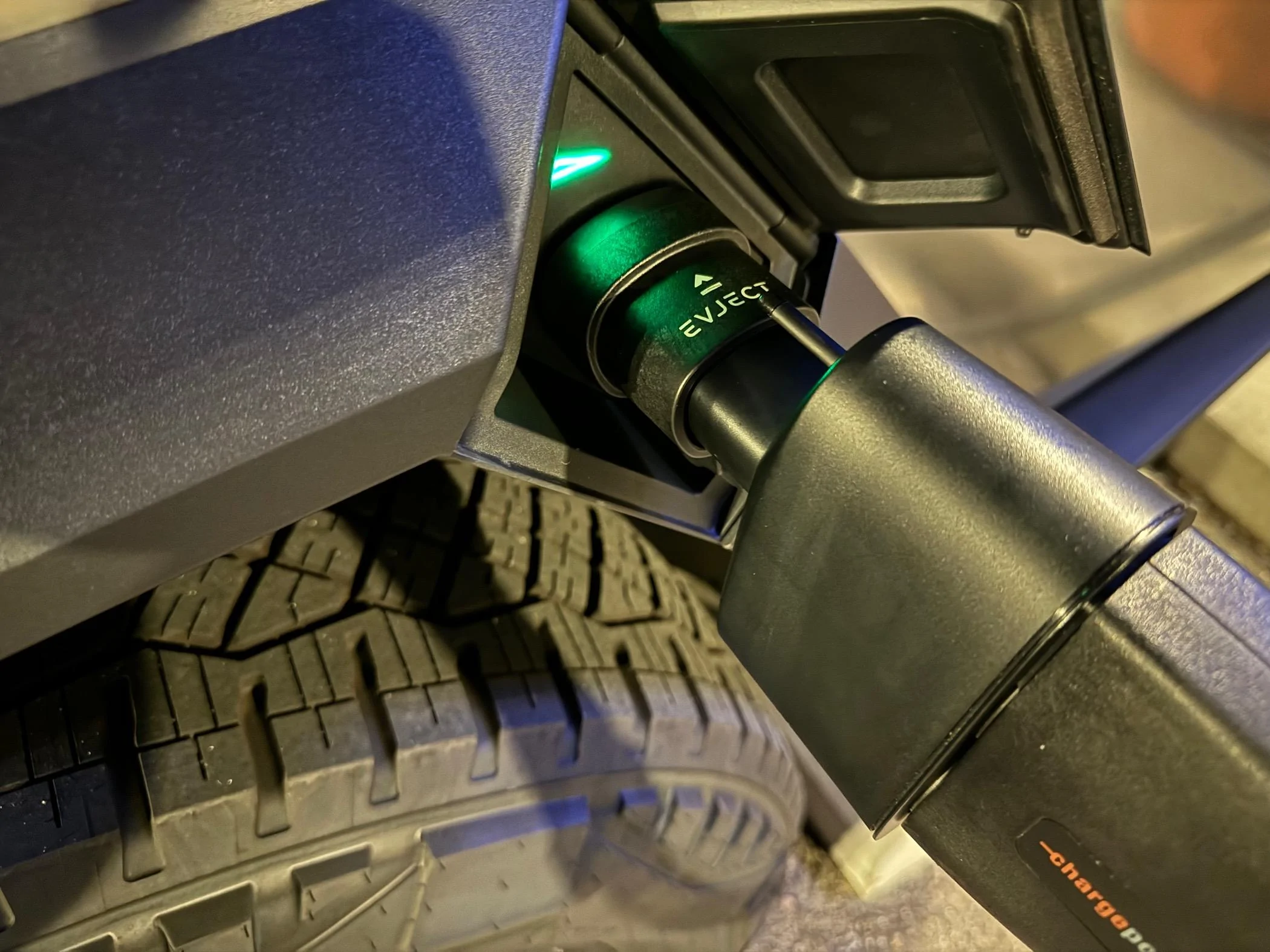 Tesla Cybertruck NO CHAdeMO or CCS 1715497703582-px