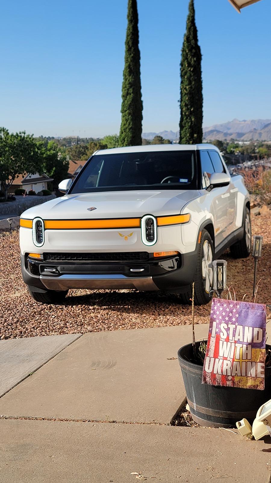 Tesla Cybertruck Actual Owners... Quick questions? Worth it? 20230511_074442