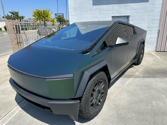 Tesla Cybertruck GREEN Vinyl Wrap & PPF Cybertruck -- Photos & Videos image2