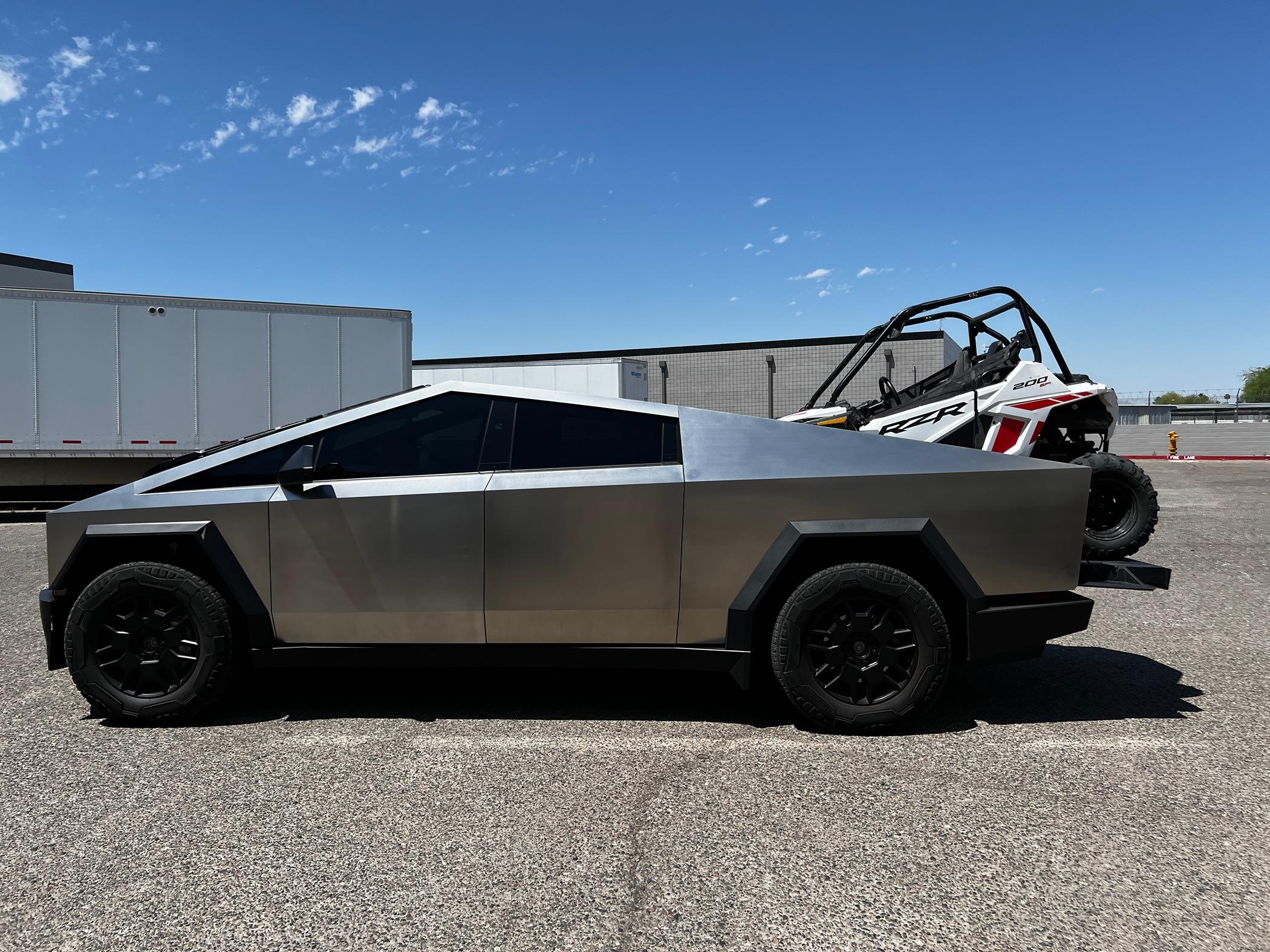 Tesla Cybertruck 🦾 Cybertruck doing truck stuff!  Post your photos! IMG_9341