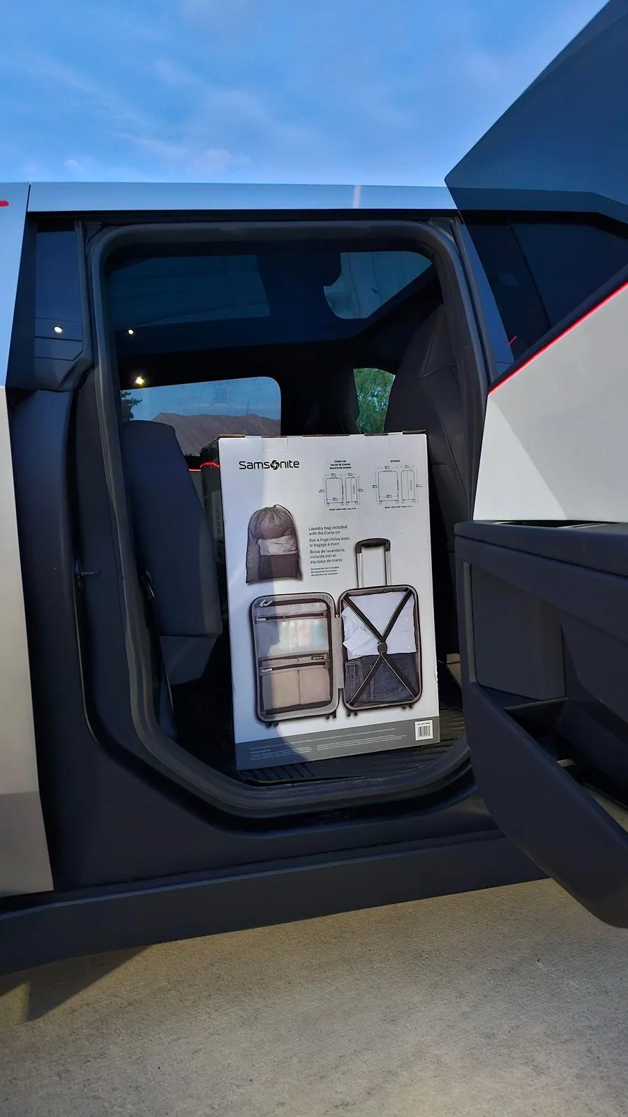 Tesla Cybertruck Daily random Cybertruck photos thread - Post Yours! 📸 🤳 20240515_201936