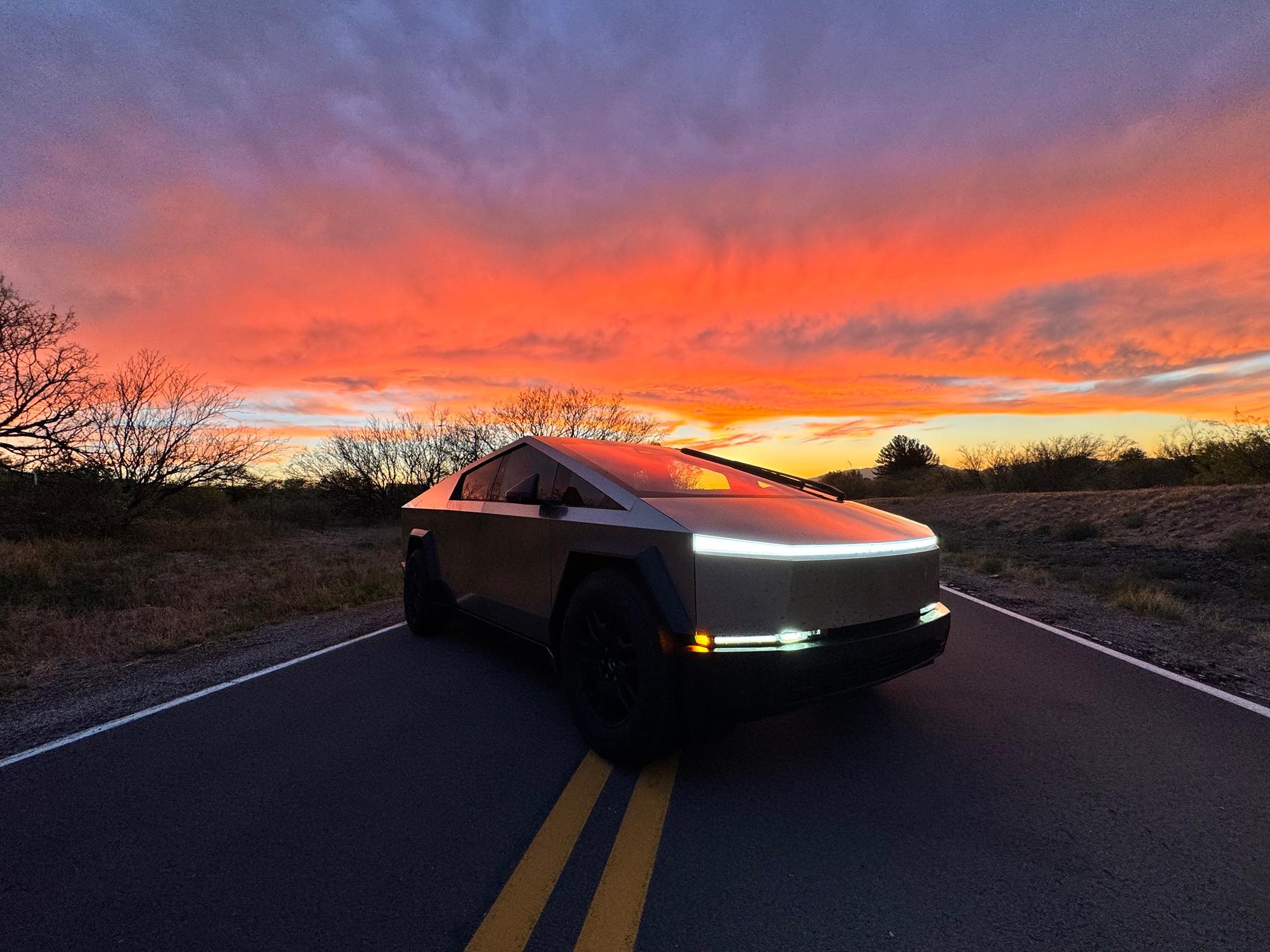 Tesla Cybertruck Daily random Cybertruck photos thread - Post Yours! 📸 🤳 IMG_4673