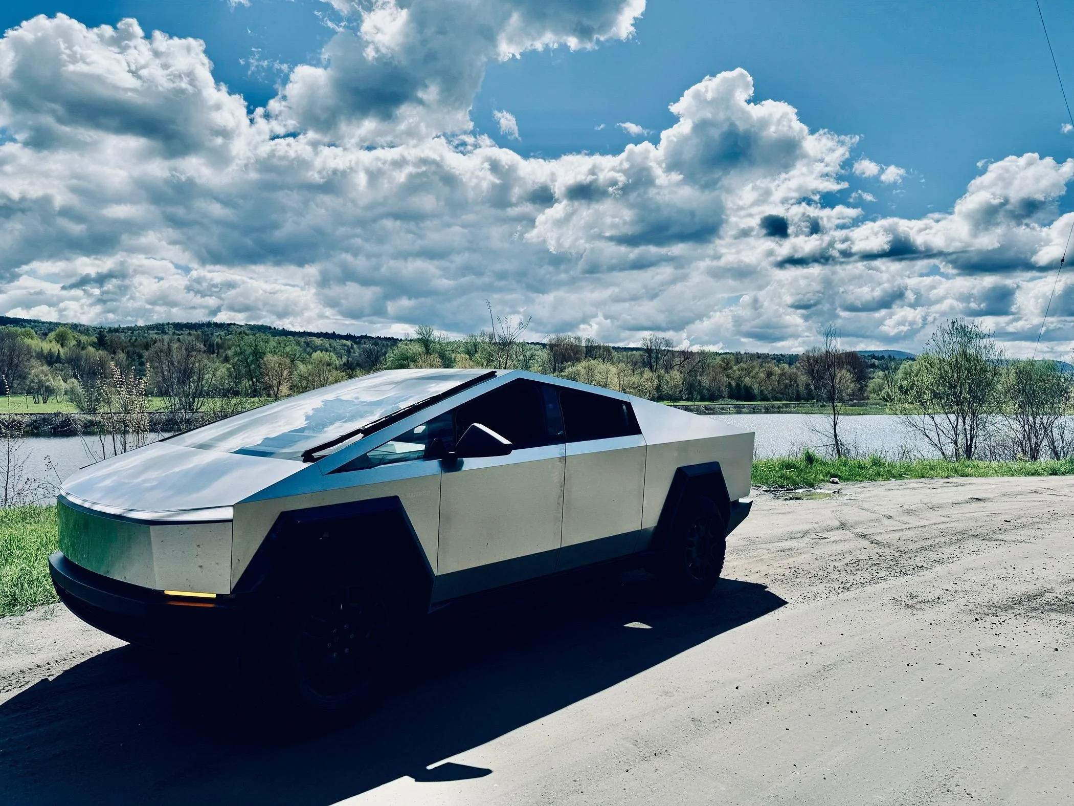 Tesla Cybertruck Daily random Cybertruck photos thread - Post Yours! 📸 🤳 IMG_1342