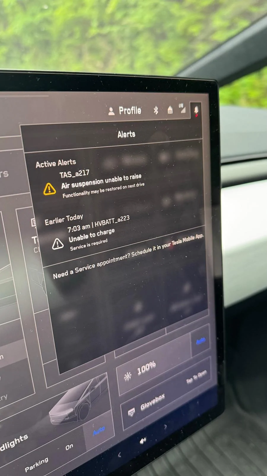 Tesla Cybertruck 6 days in and nothing but problems IMG_5896
