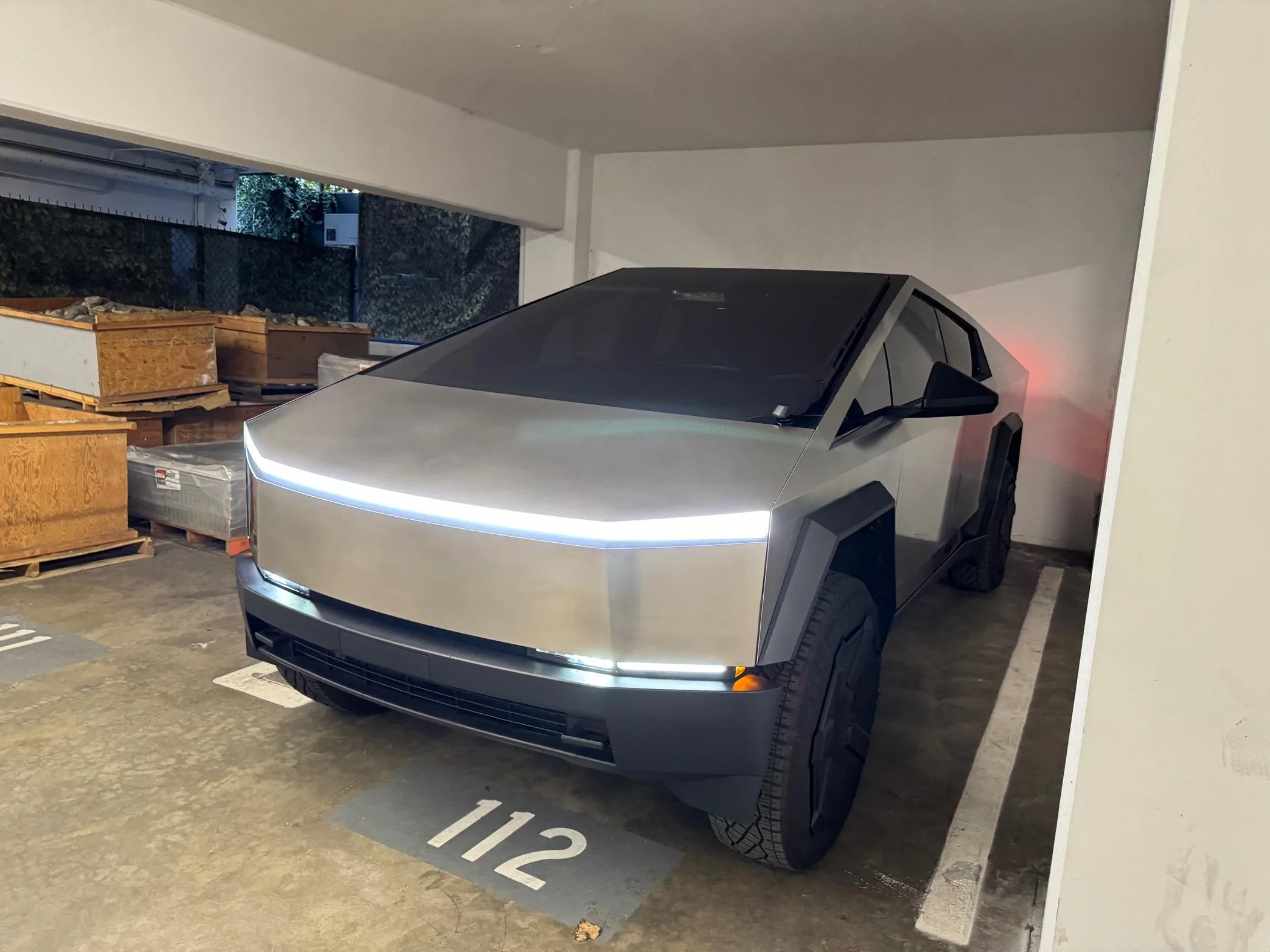 Tesla Cybertruck Cybertruck front windshield tint IMG_2780