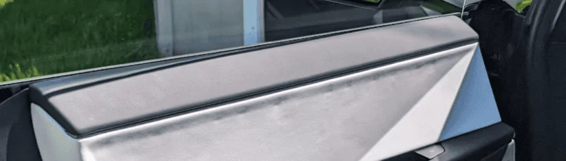 Tesla Cybertruck Second truck with more scratches, scrapes, pitting(?), sounds and other small issues. F_qCcaqlStKKml9lhd5Mv7iOoylAMRD2QqPMPsx9BQGRk_S83U